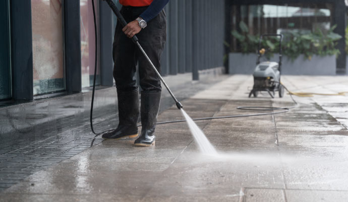 Commercial pressure cleaning