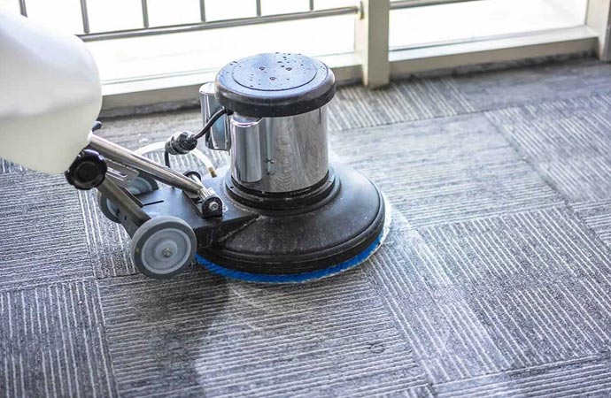 carpet cleaning service using disk machine